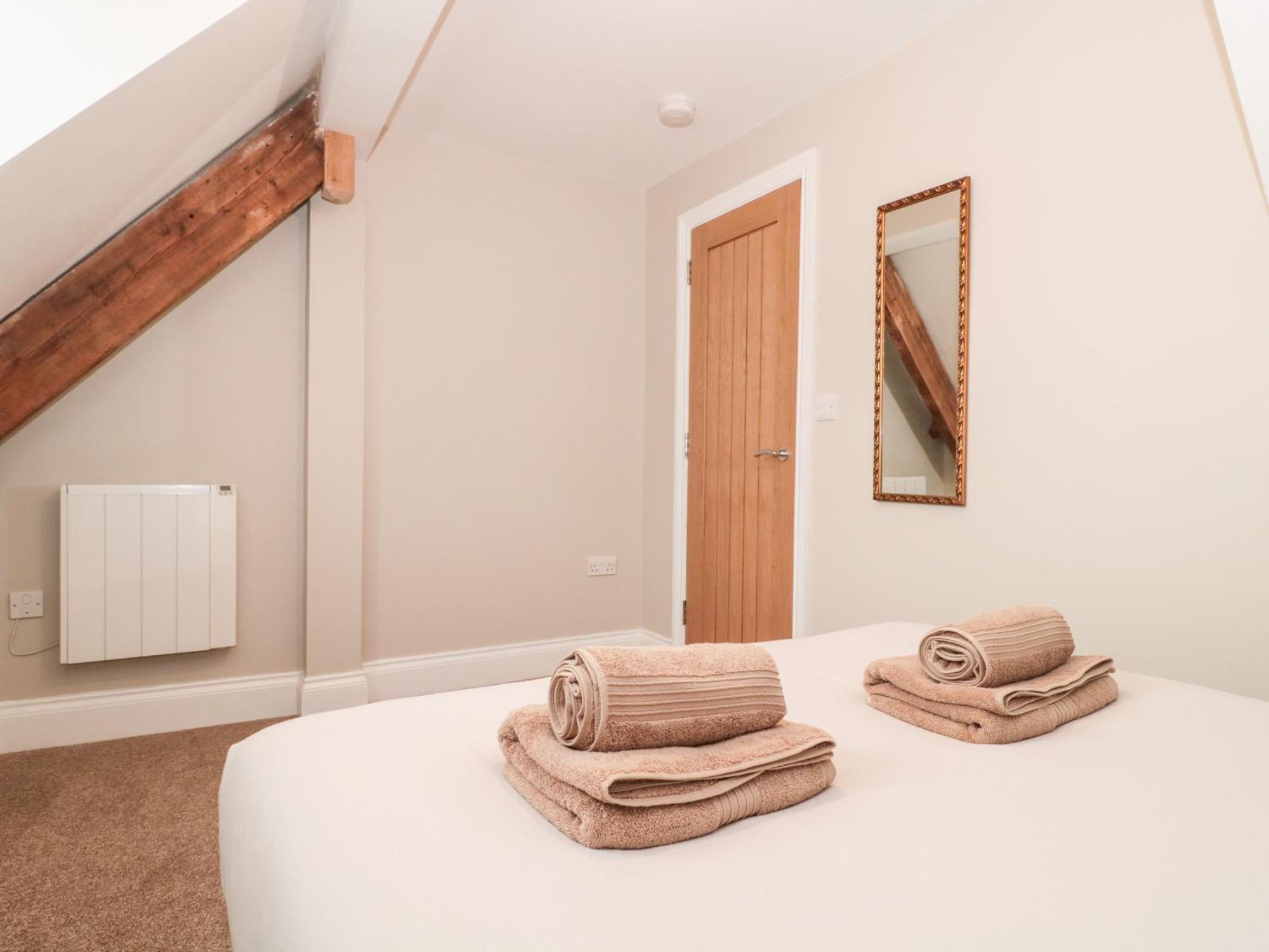 Purbeck Hotel Apartments - Flat 5 Свонідж Екстер'єр фото